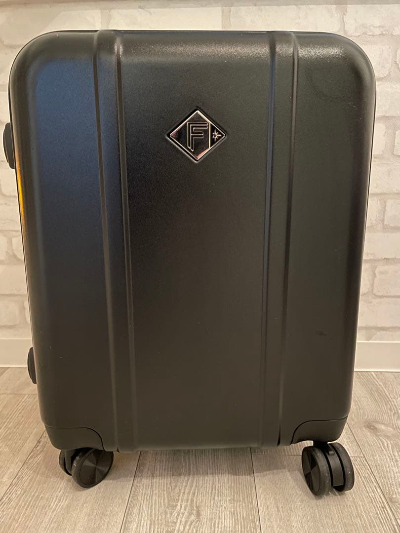 FIGHTERS キャリーケース 2023FAVプレミアム特典 非売品 - メルカリ