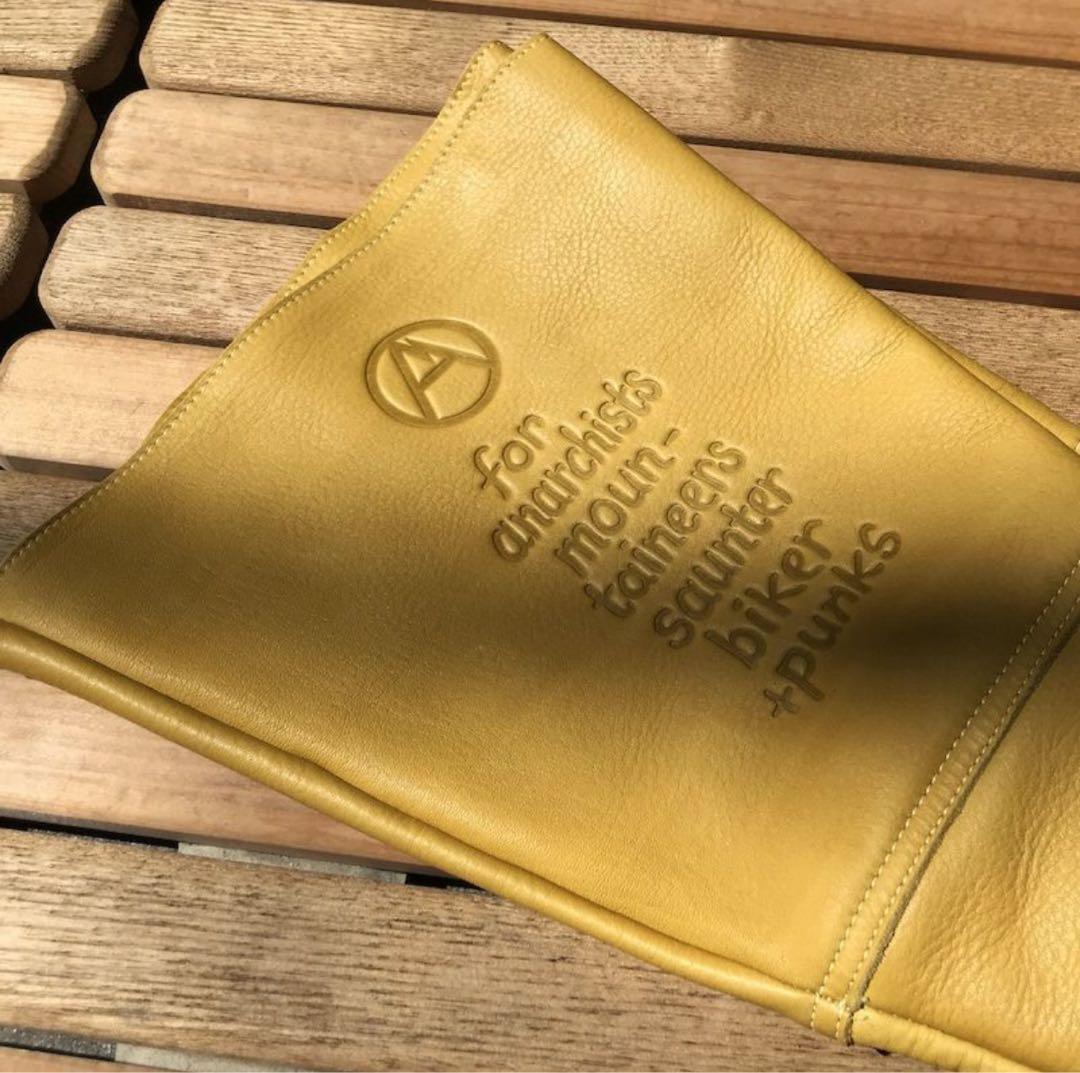 Mountain Research \"Fireglove\" 新品・未使用