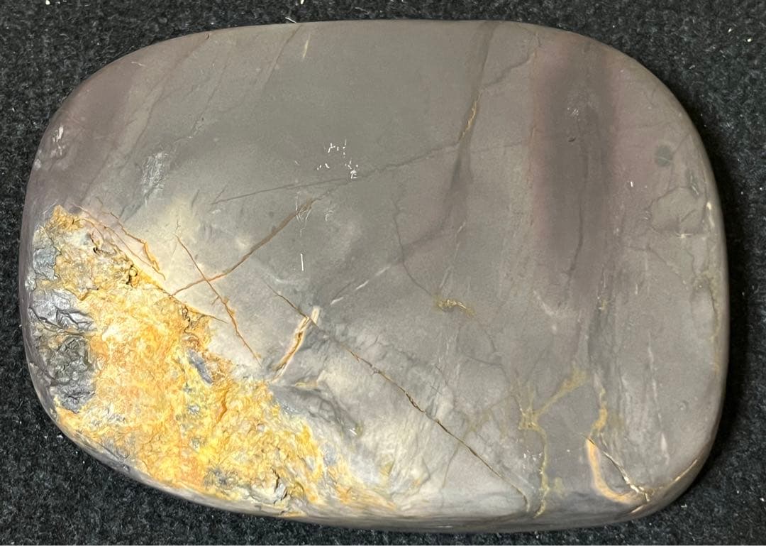 最終処分価格　旧坑老坑端渓水巌硯　氷裂紋・金線（黄龍）・火捺・臙脂暈・端渓の極み