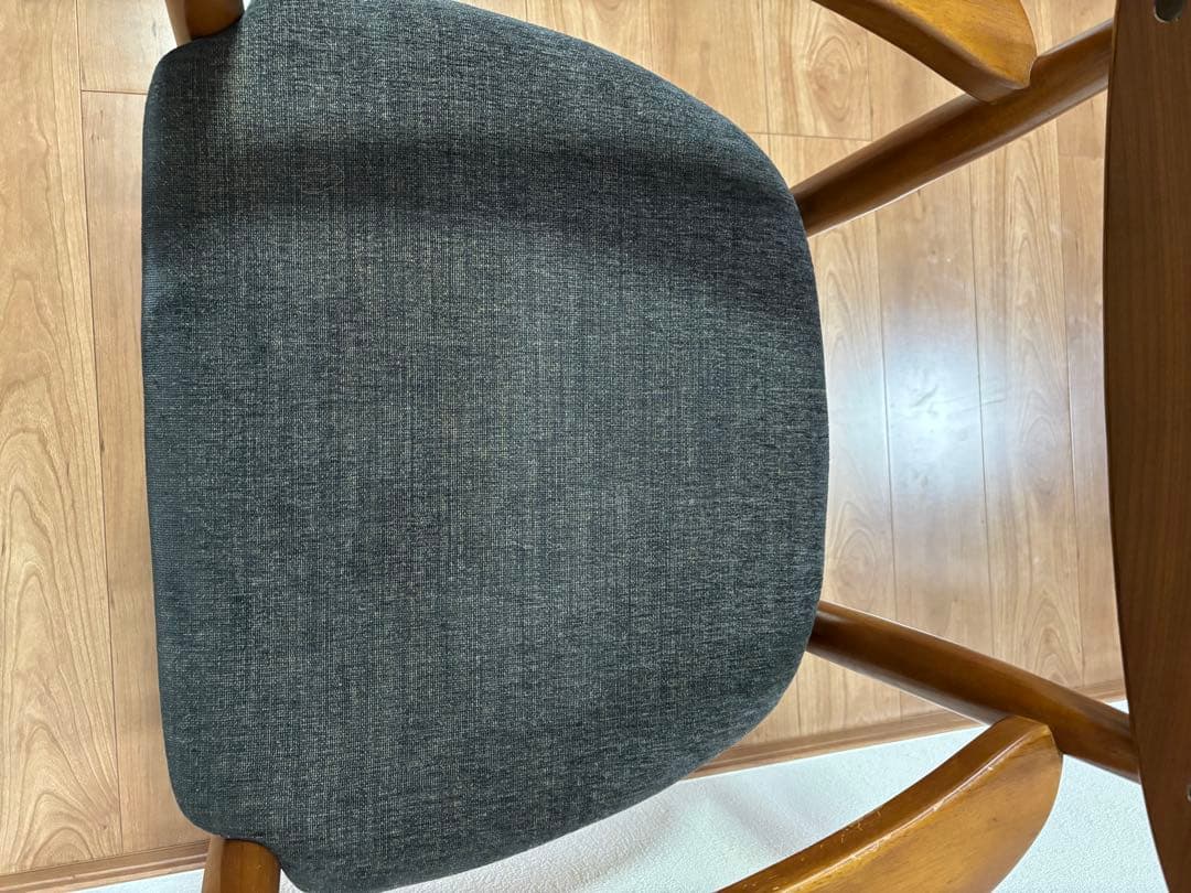 アクメファニチャー　TRESTLES ARM CHAIR トラッセルアームチェア