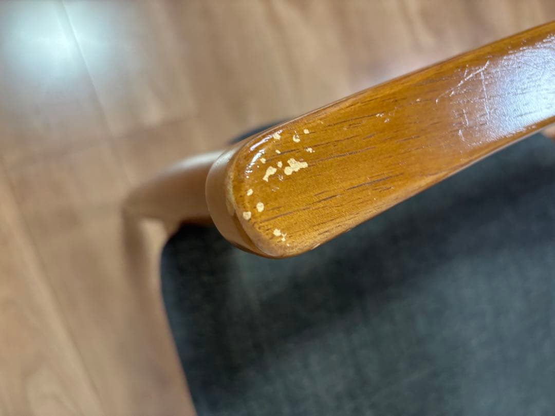 アクメファニチャー　TRESTLES ARM CHAIR トラッセルアームチェア