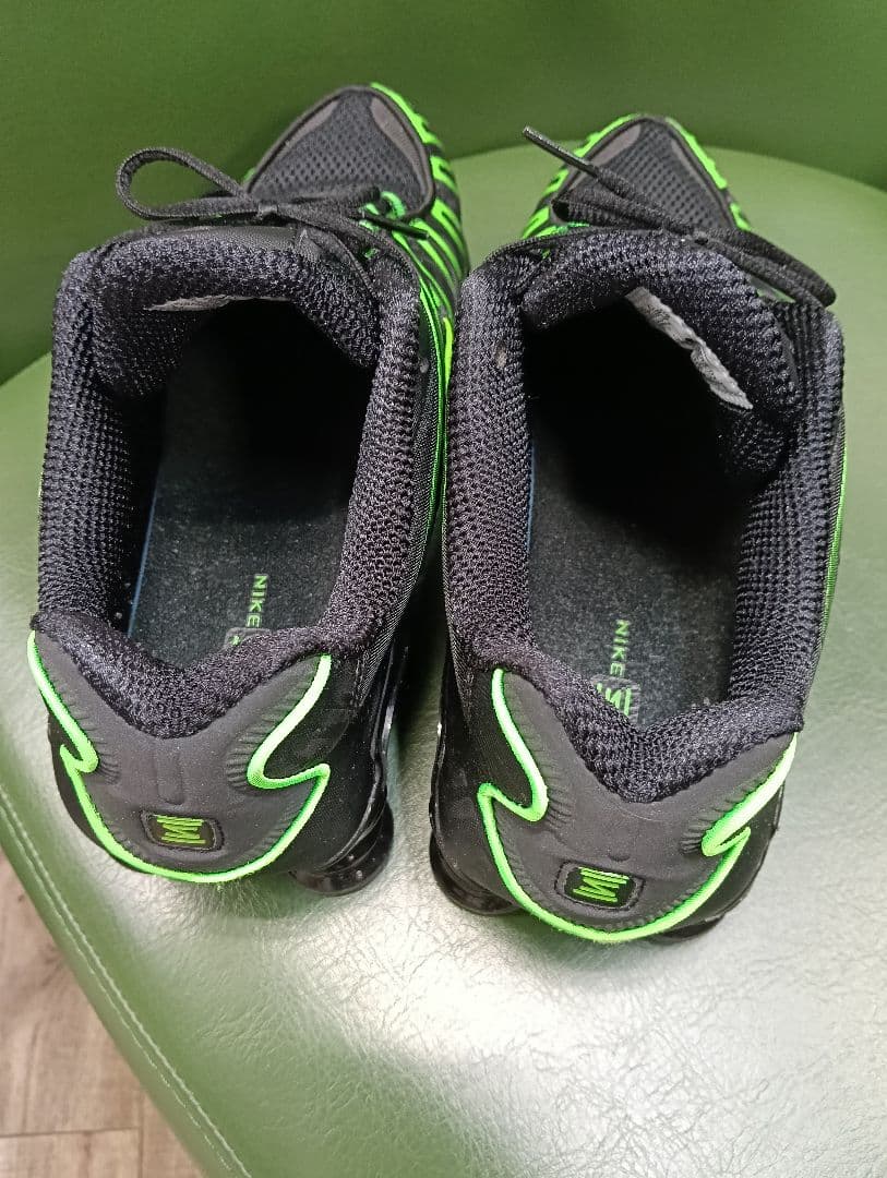 ナイキショックス、グリーン。
