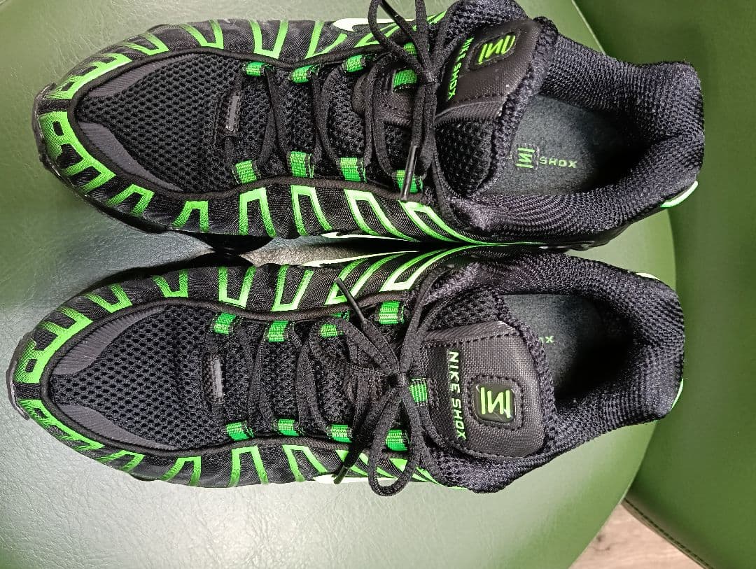 ナイキショックス、グリーン。