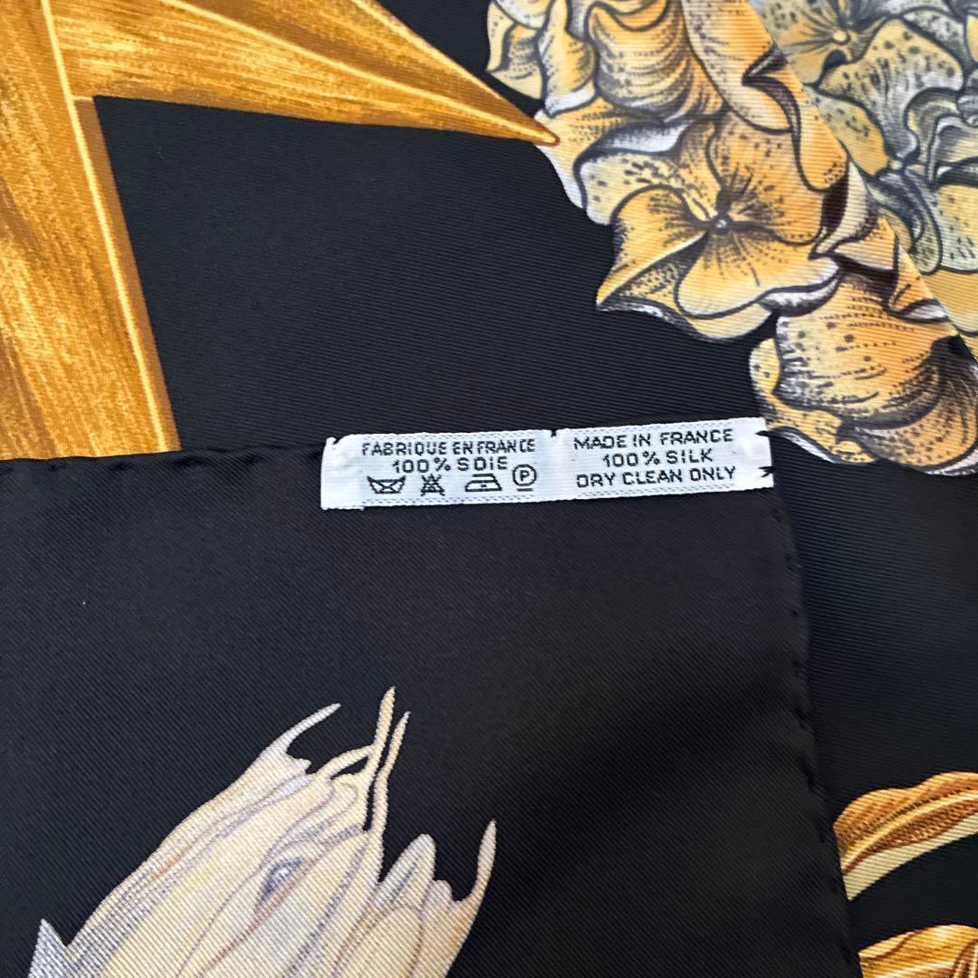 本日のみのタイムセール！エルメスHERMESスカーフ 黒金 最終価格