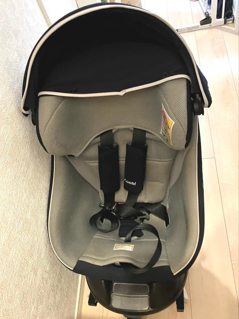 combi 　クルムーヴ スマート ISOFIX エッグショック JN-570