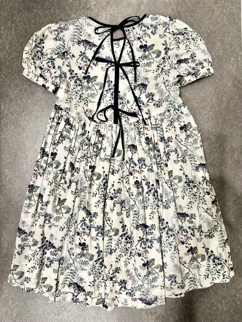 SEVENTEN セブンテン 木の実 プリント キッズ ワンピース