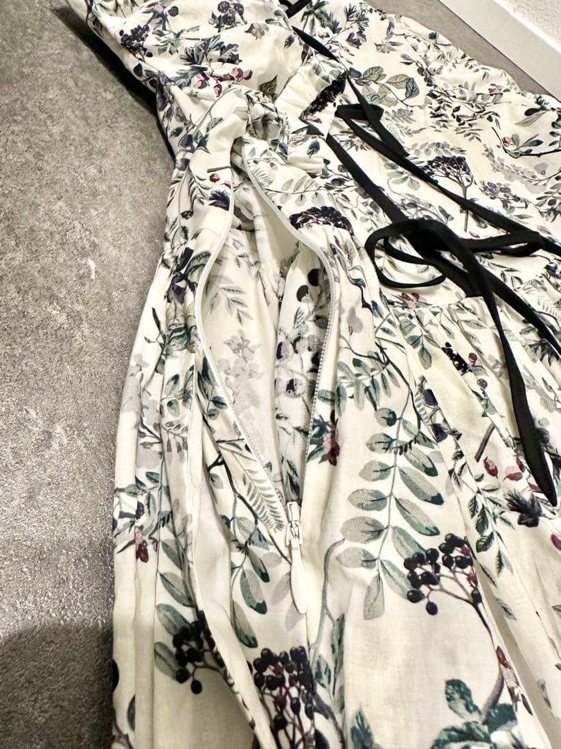 SEVENTEN セブンテン 木の実 プリント キッズ ワンピース