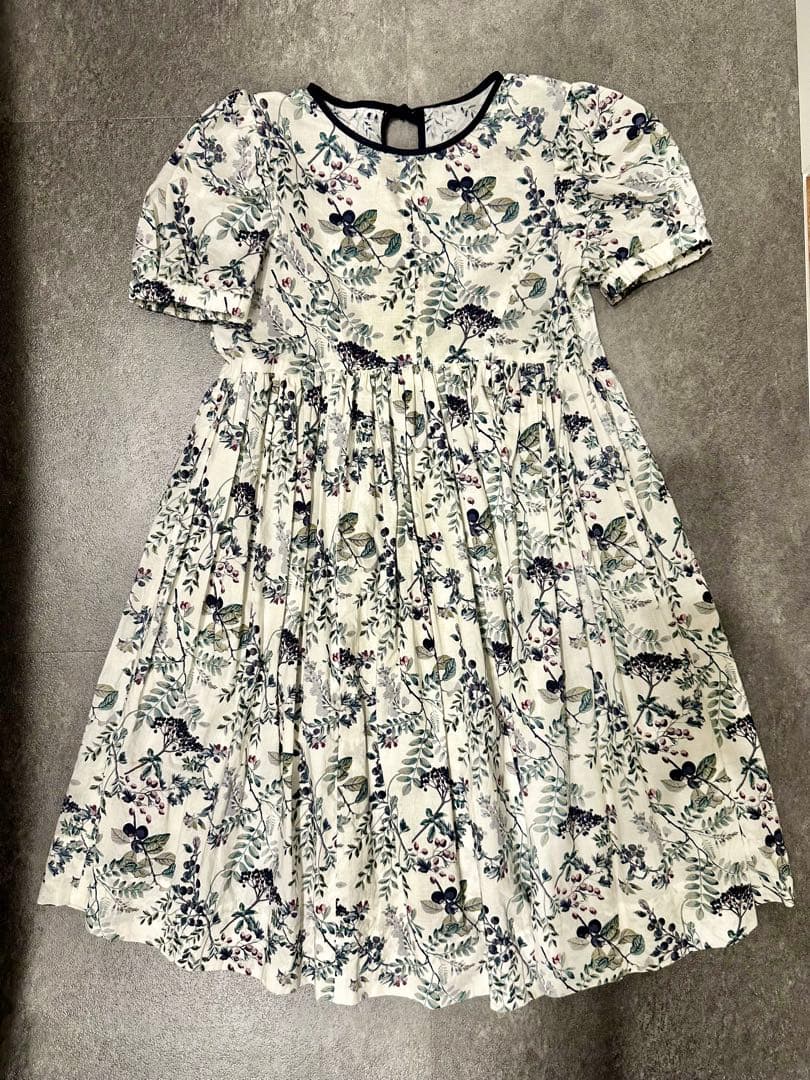 SEVENTEN セブンテン 木の実 プリント キッズ ワンピース