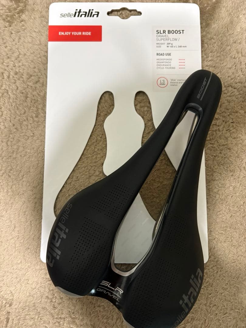 セライタリアSLR BOOSTスーパーフロー GRAVEL ti316 サドル