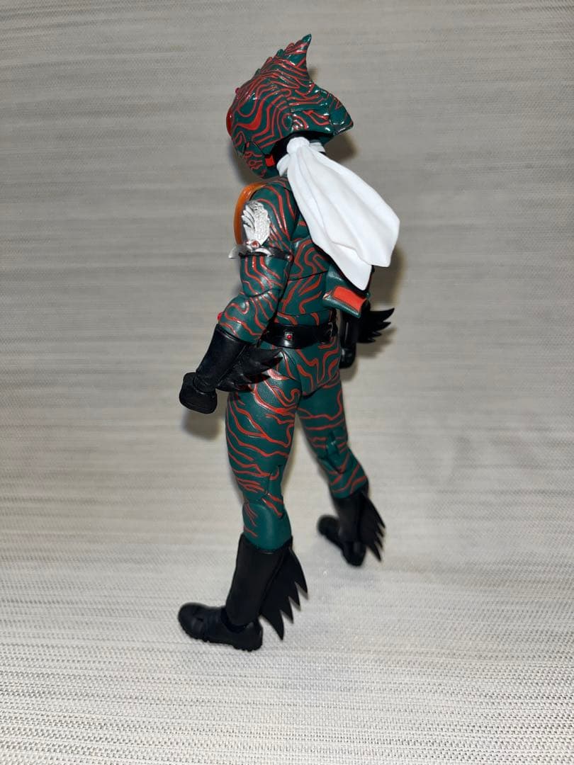 S.H.Figuarts（真骨彫製法） 仮面ライダーアマゾン＆旧版エフェクト付属