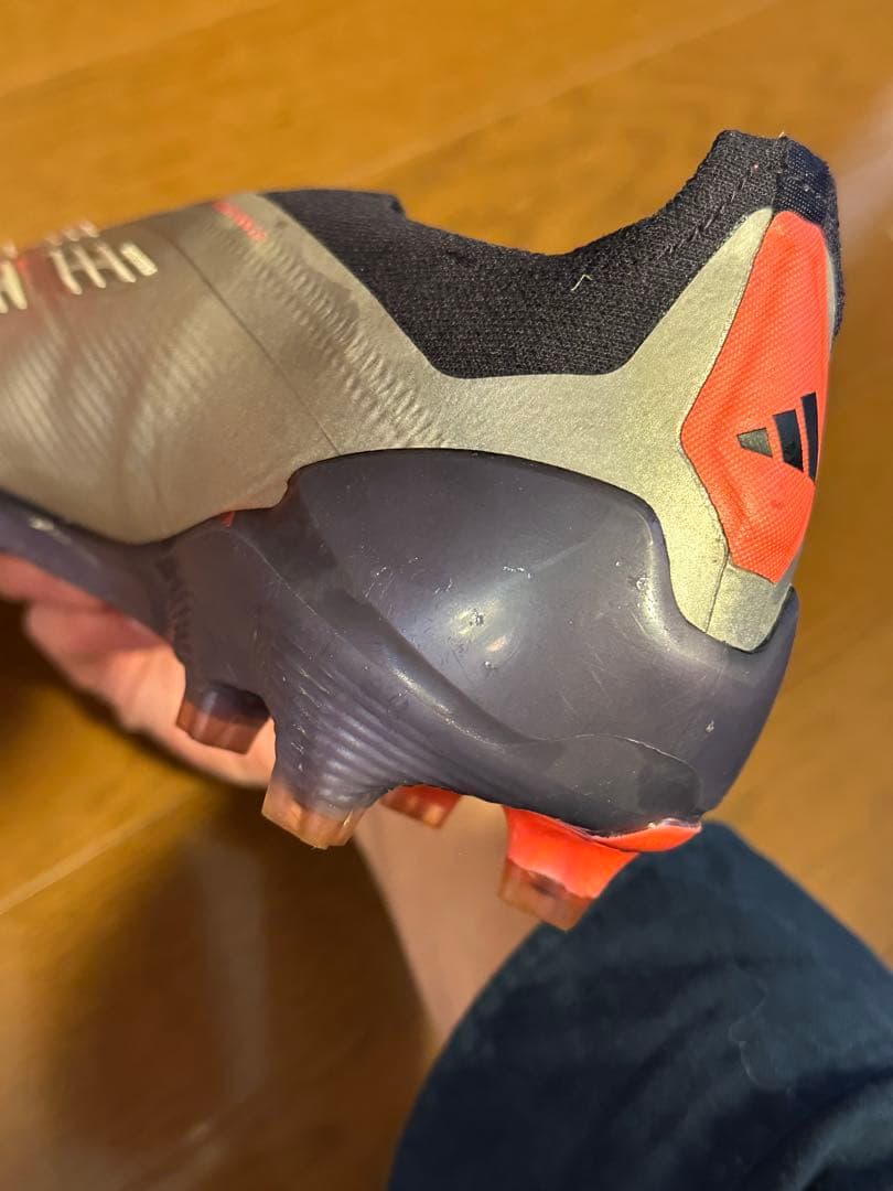 【美品】adidasプレデターELITE レースレス FG 28.5cm