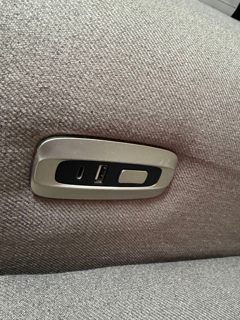 ヤマダオリジナル 電動リクライニングソファ「YES140015MO」幅159cm