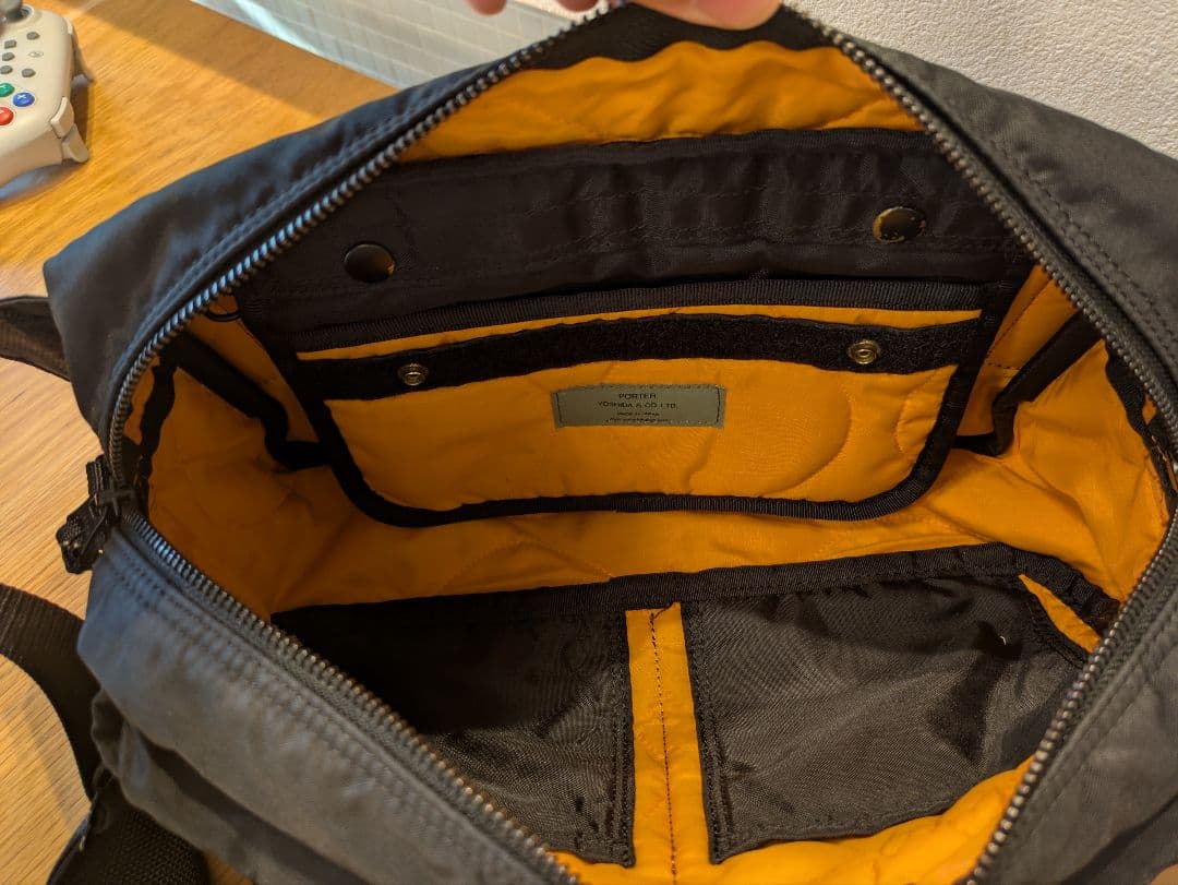 PORTER ブラック ショルダーバッグ フォース