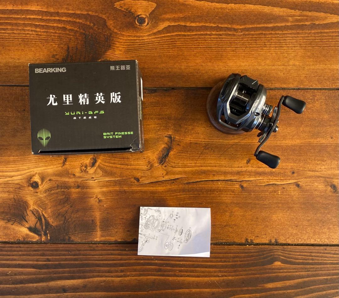 ベイトリール　ベイトフィネスリール　軽量　32φ 新品未使用　バス釣り　渓流釣り