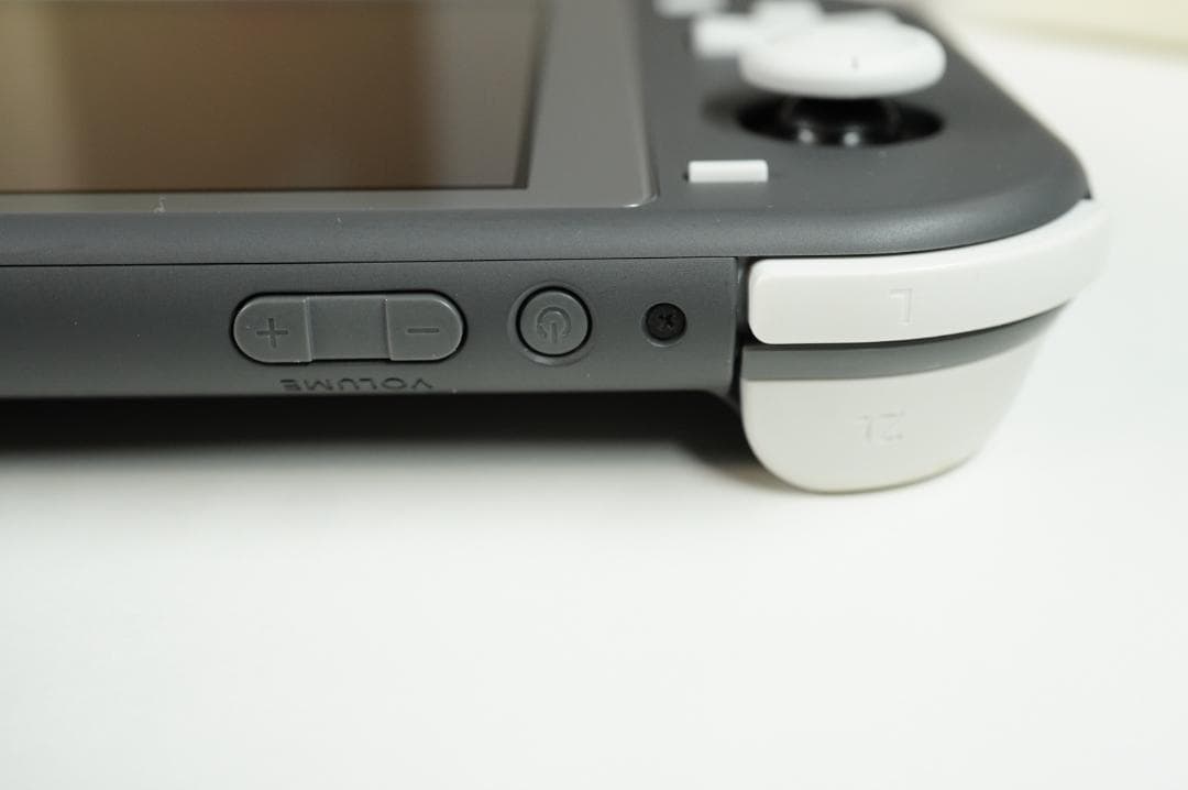 ・Nintendo Switch Lite グレー 本体 + ACアダプター