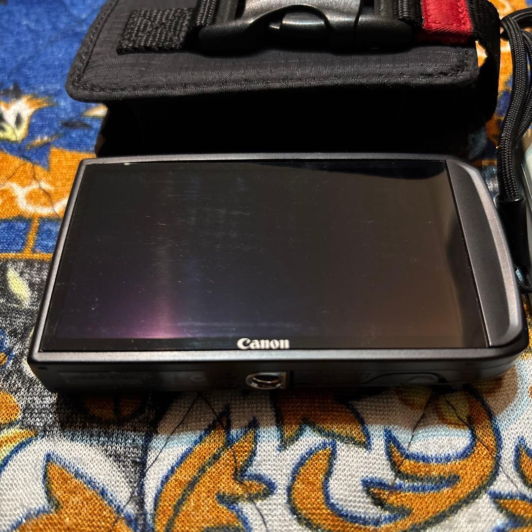 canon IXY 10S キャノン　14.1MEGA PIXELS デジカメ