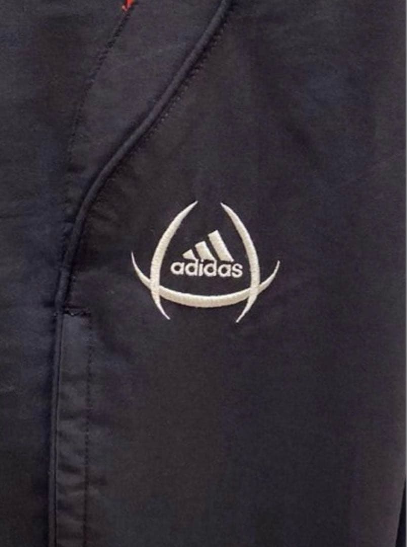 ACミラン セットアップ／アディダス プルオーバー リバーシブル パンツ