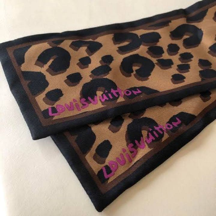 【ルイヴィトン】スカーフ　レオパード