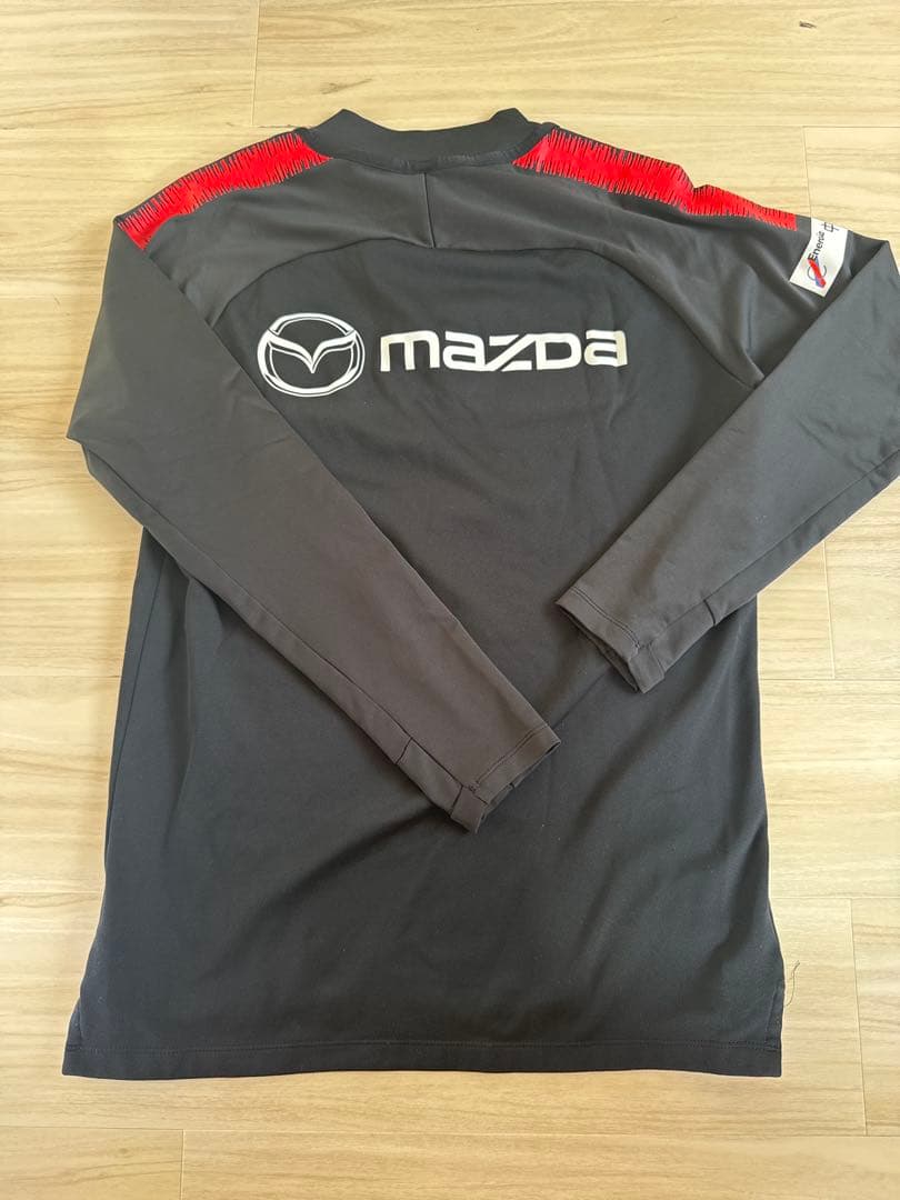 サンフレッチェ広島　ハーフジップ Lサイズ ナイキ製