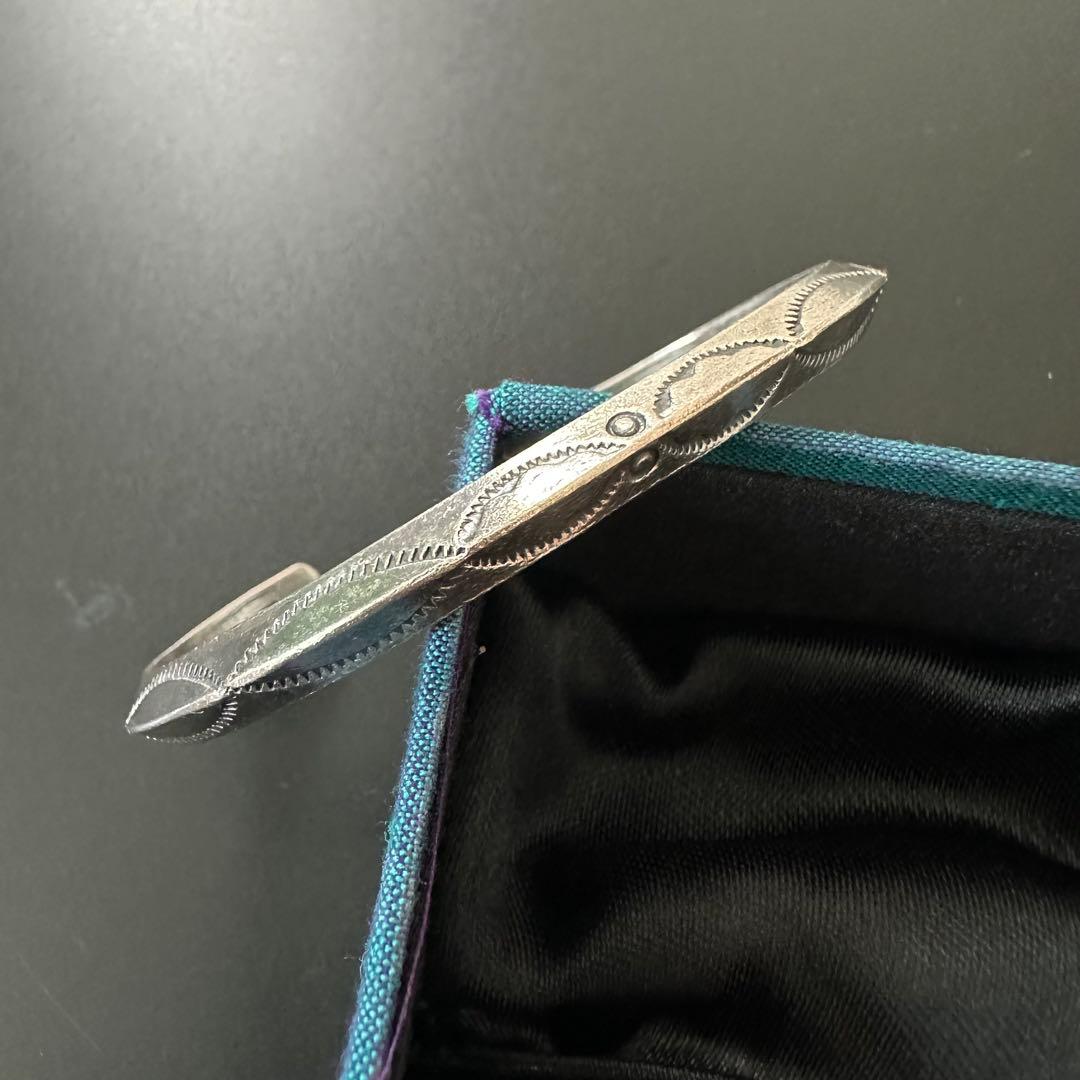 Navajo Elaine Tahe Sterling トライアングル　バングル