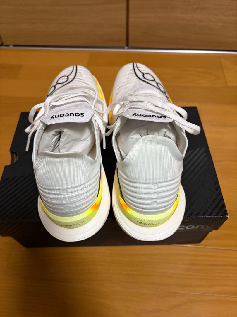 スポーツ Saucony endorphin elite 2 25.5cm