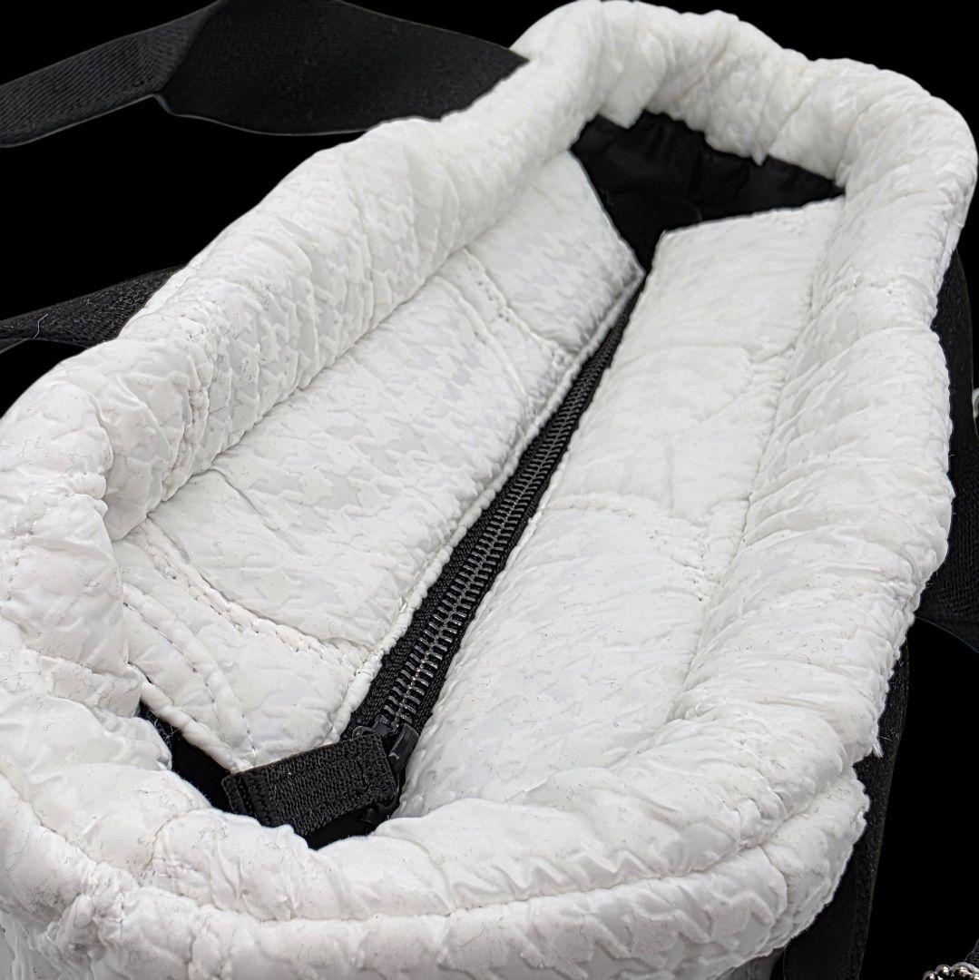 ☆専用出品マスターバニーエディションキルトカートバッグ ブラックとホワイト2点