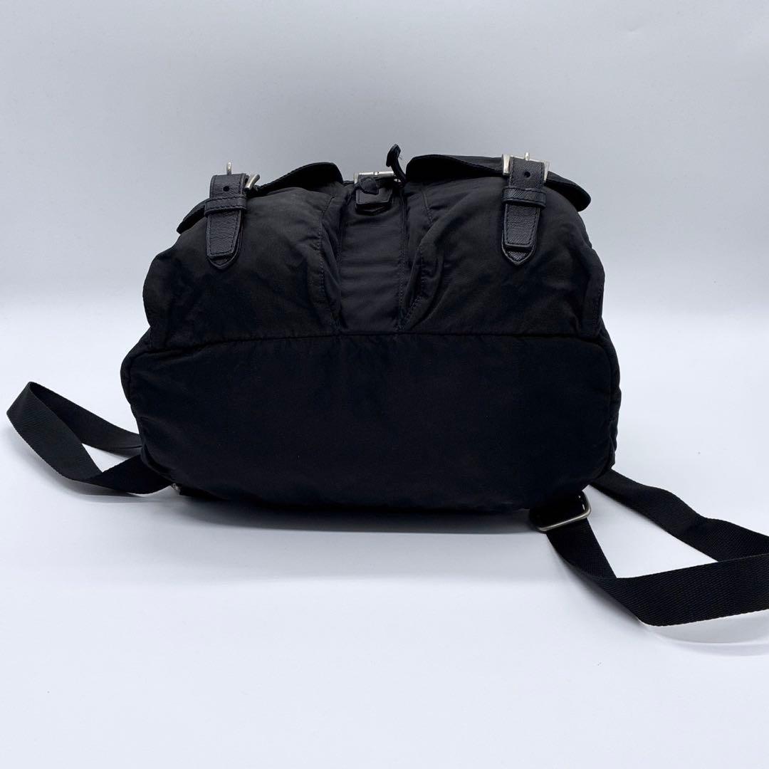 PRADA プラダ リュックサック ナイロン 三角ロゴ 黒 レディース