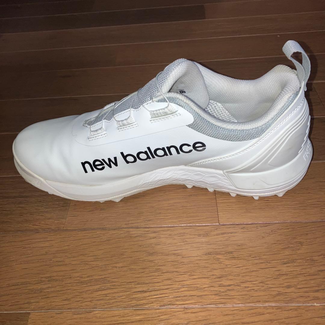 美品 ニューバランス BOA スパイクレス ゴルフシューズ UGS2500D