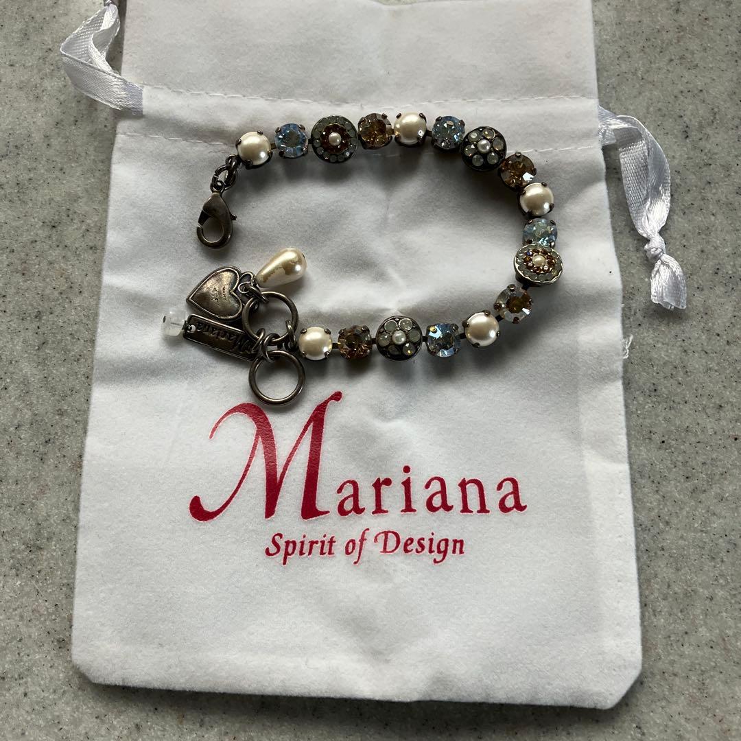 Marlana ビジューブレスレット ハートチャーム付き アンティーク