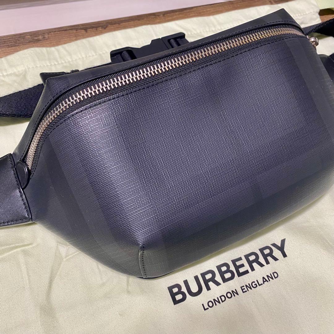 [値下げしました]Burberry バーバリー　ボディバッグ