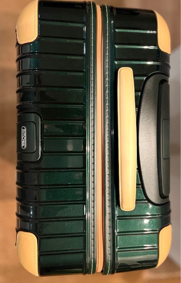 RIMOWA希少モデル　Bossa Nova 62L 緑