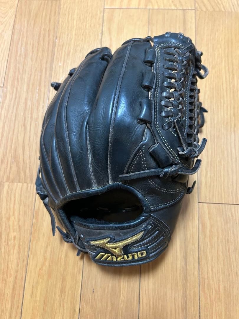 硬式内野手用グローブ