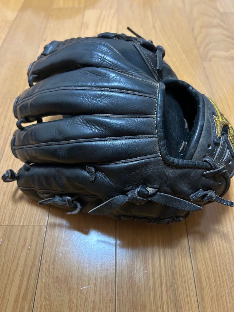 硬式内野手用グローブ