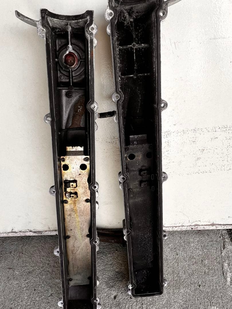 GTR rb26dett カムカバー 汚れあり