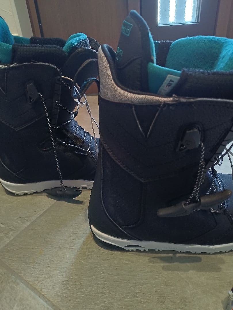 スノボードブーツ