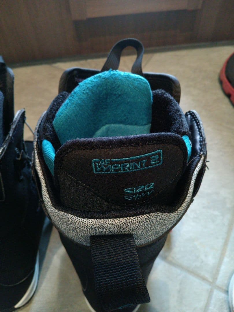 スノボードブーツ