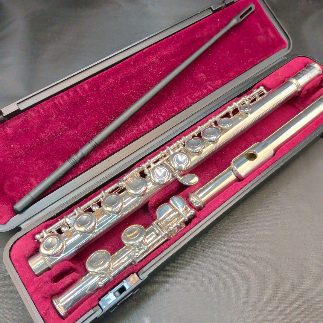 フルート　調整済　美品　ヤマハYFL221SⅡ（銀メッキ仕上げ）