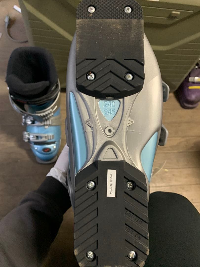 送料込み　NORDICA　スキーブーツ　24.5cm　ブルー