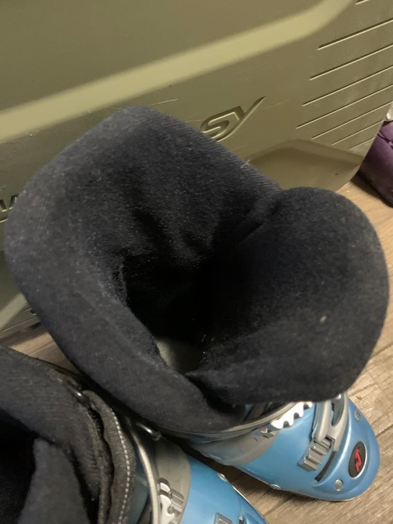 送料込み　NORDICA　スキーブーツ　24.5cm　ブルー