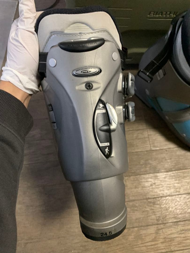 送料込み　NORDICA　スキーブーツ　24.5cm　ブルー