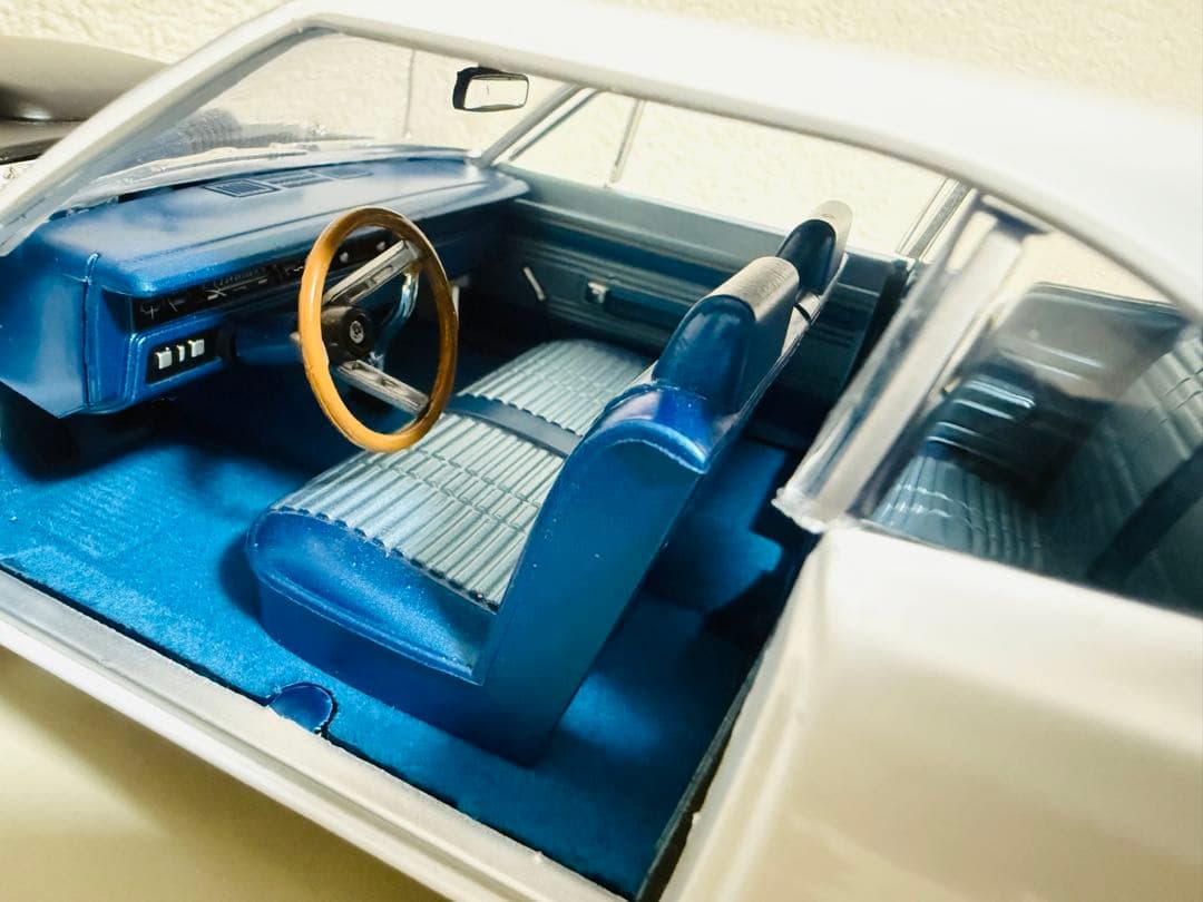 '69 Plymouthプリムス RoadRunnerロードランナー 1/18