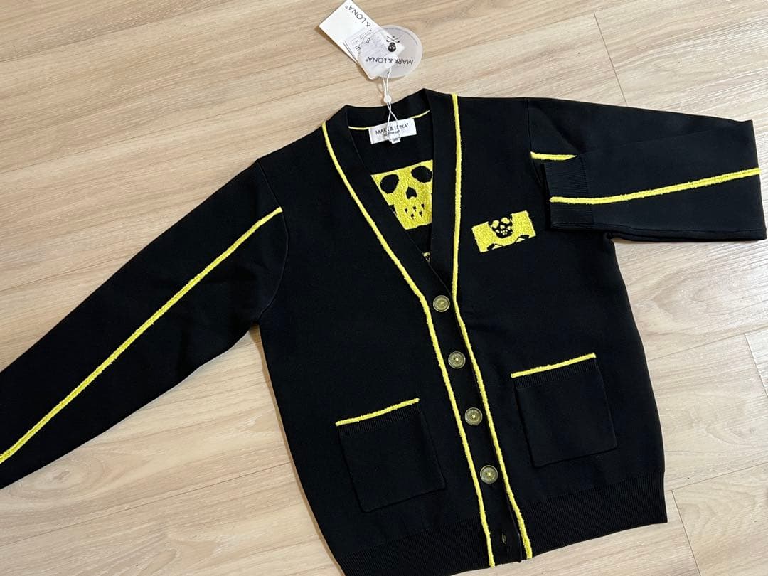 新品MARK & LONA カーディガン 38 ブラック/イエロー