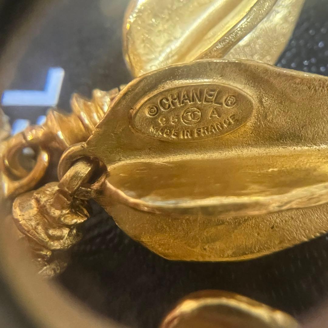 CHANEL ゴールドブローチ ココマーク ヴィンテージ 95 A