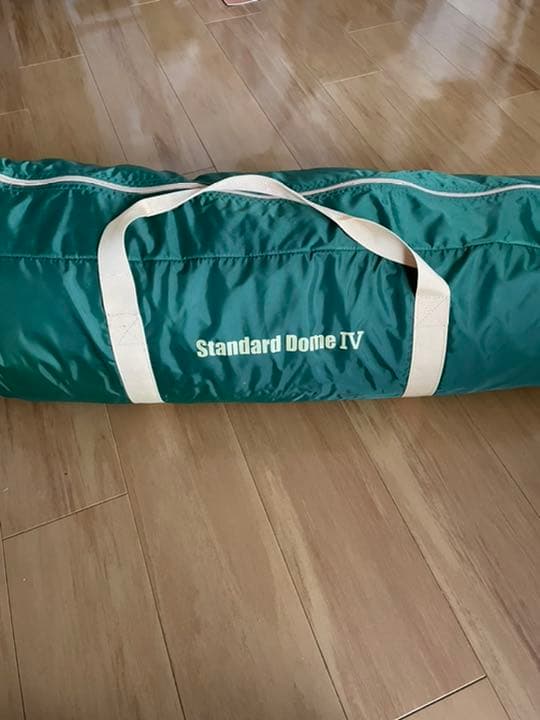 コールマン、テント、スタンダード・ドームⅣです。