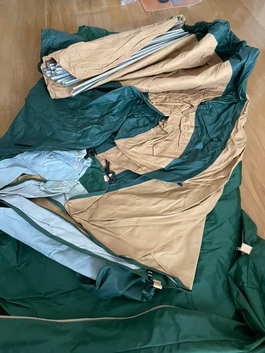 コールマン、テント、スタンダード・ドームⅣです。