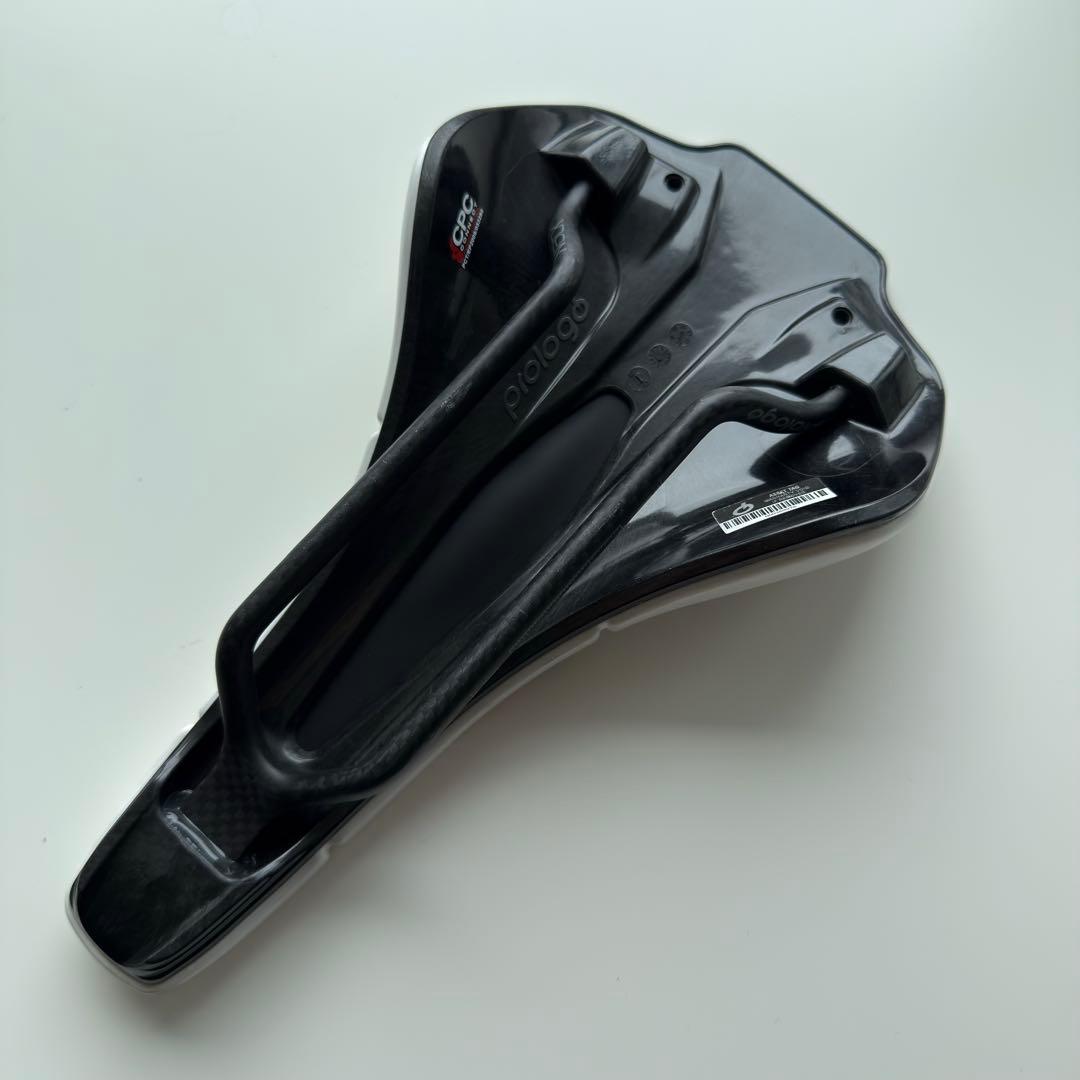 プロロゴ　カーボンサドル　SCRATCH M5 CPC NACK