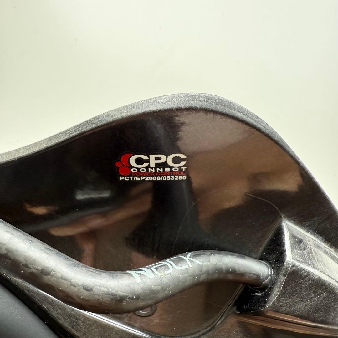 プロロゴ　カーボンサドル　SCRATCH M5 CPC NACK