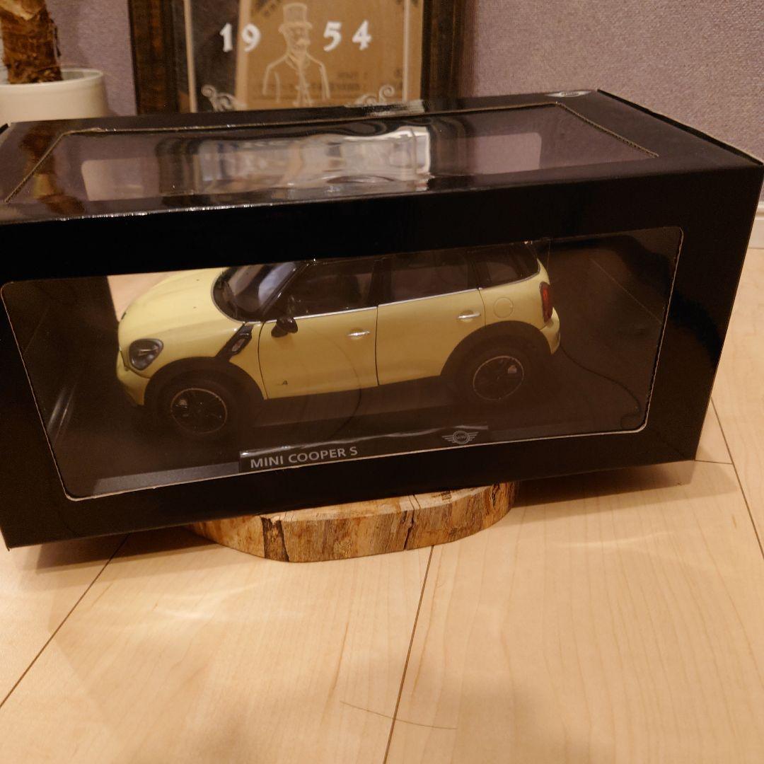 1-18スケール ミニクーパー Mini Cooper S　ディーラー特注　レア