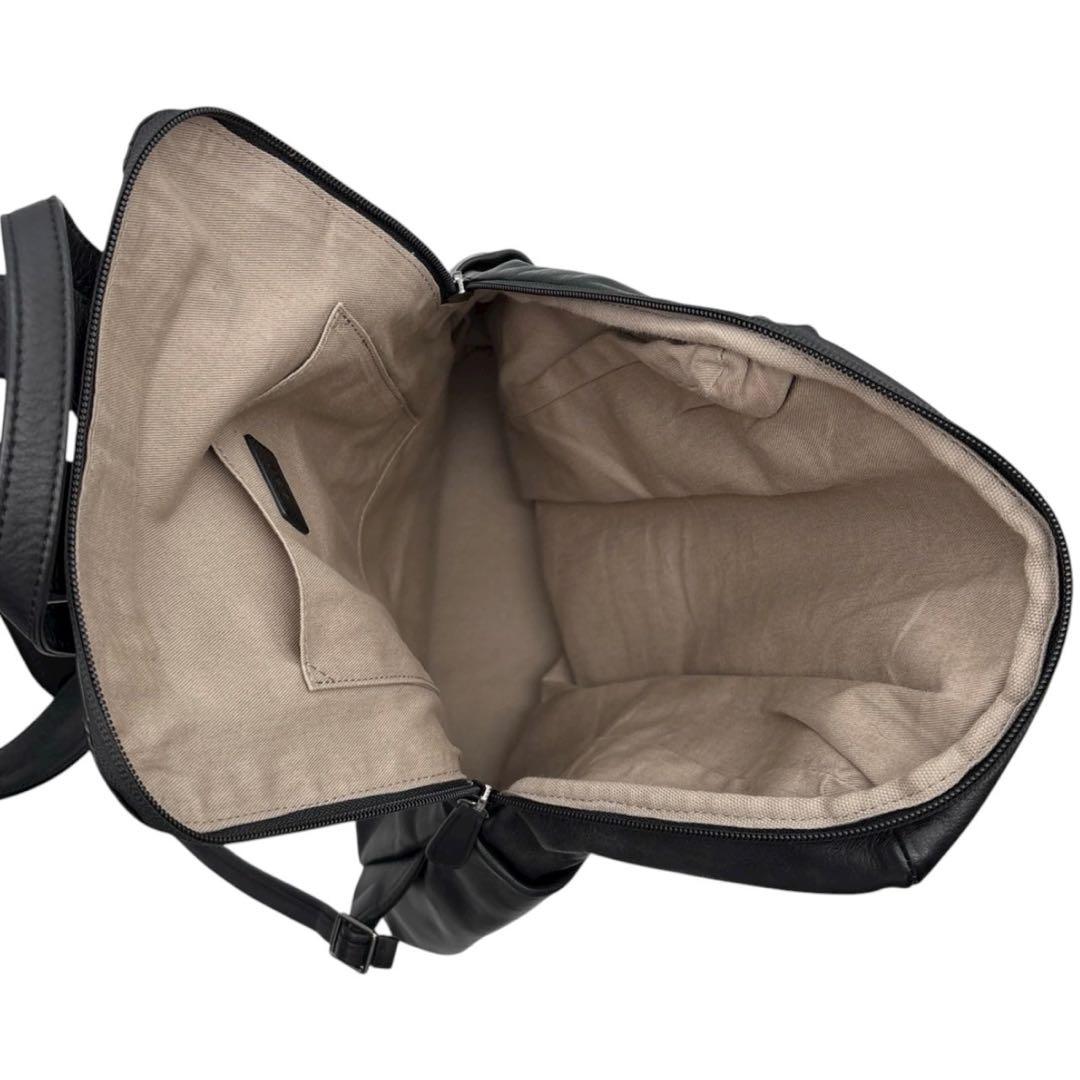 美品◎ イアパピヨネ レザースタンドリュックⅡ リュック A4可 ビジネス可 黒