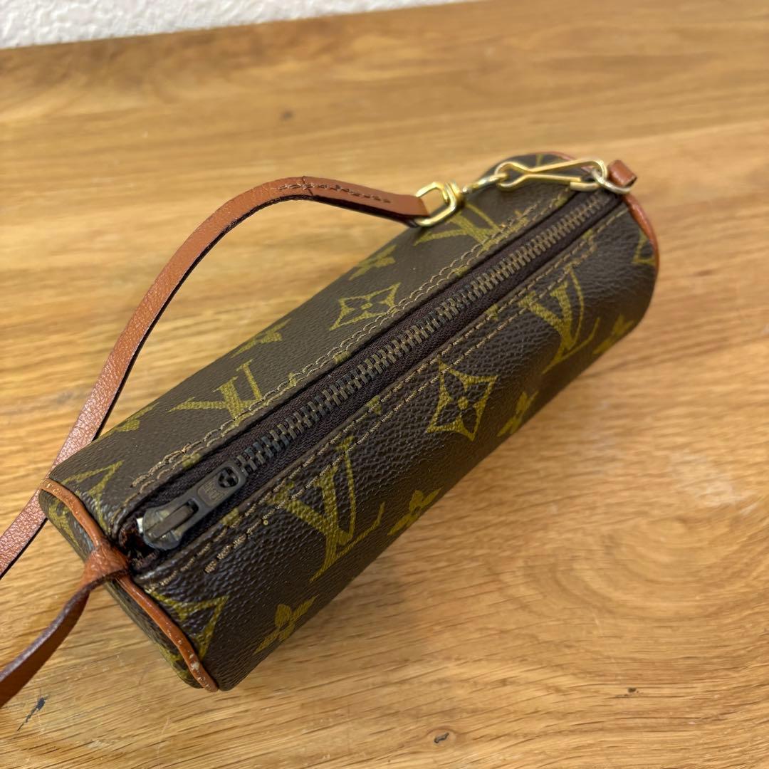 LOUIS VUITTON モノグラム　パピヨン付属ポーチ